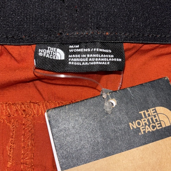 The North Face Hiking Pants Pockets Drawstring Waist Route set Crop Size M New - Picture 6 of 10